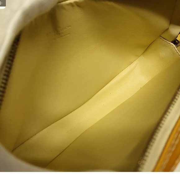 💯 Authentic Louis Vuitton Vernis waist bag - Picture 7 of 9